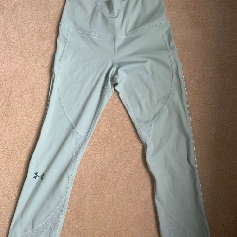 Under Armor XS Compression High Rise Crop Leggings
